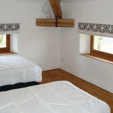 Maison Carree - Ferienhaus *