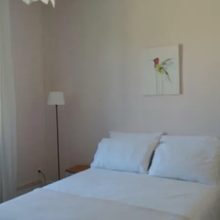Maison Carree - *