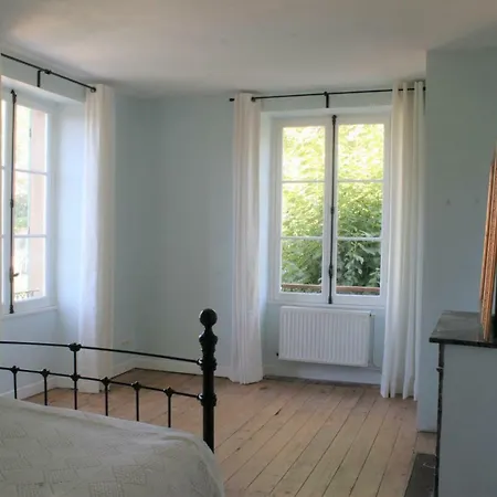 Maison Carree - Ferienhaus *