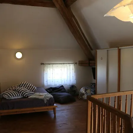Maison Carree - Ferienhaus